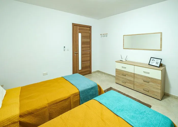 Modern 3 Bedroom In * Luqa