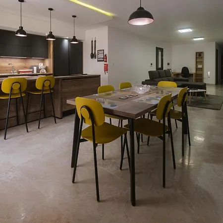 公寓 Modern 3 Bedroom In
