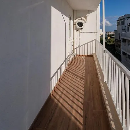 Modern 3 Bedroom In Lejlighed