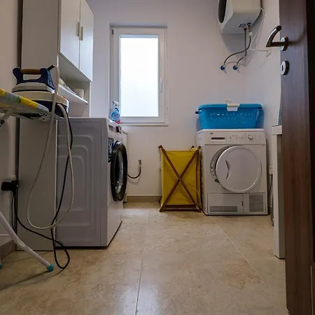 Apartment Modern 3 Bedroom In Luqa